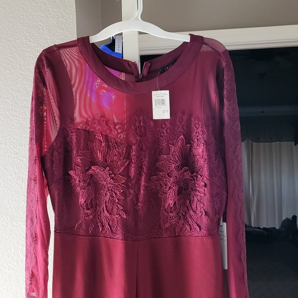 Brand New Jumpsuit -Women - Picture 1 of 4